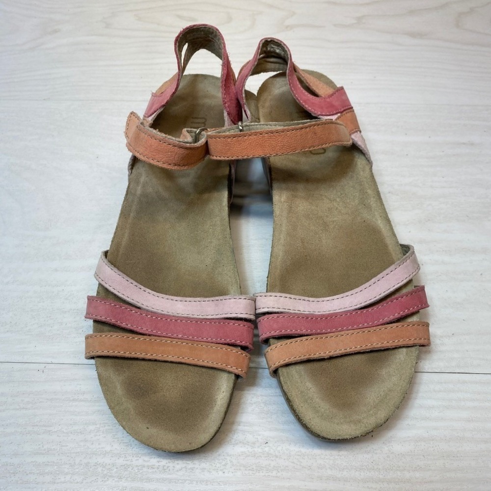 Munro Womens 9S Summer Wedge Sandals Strappy Pink Orange Leather Comfort Walking